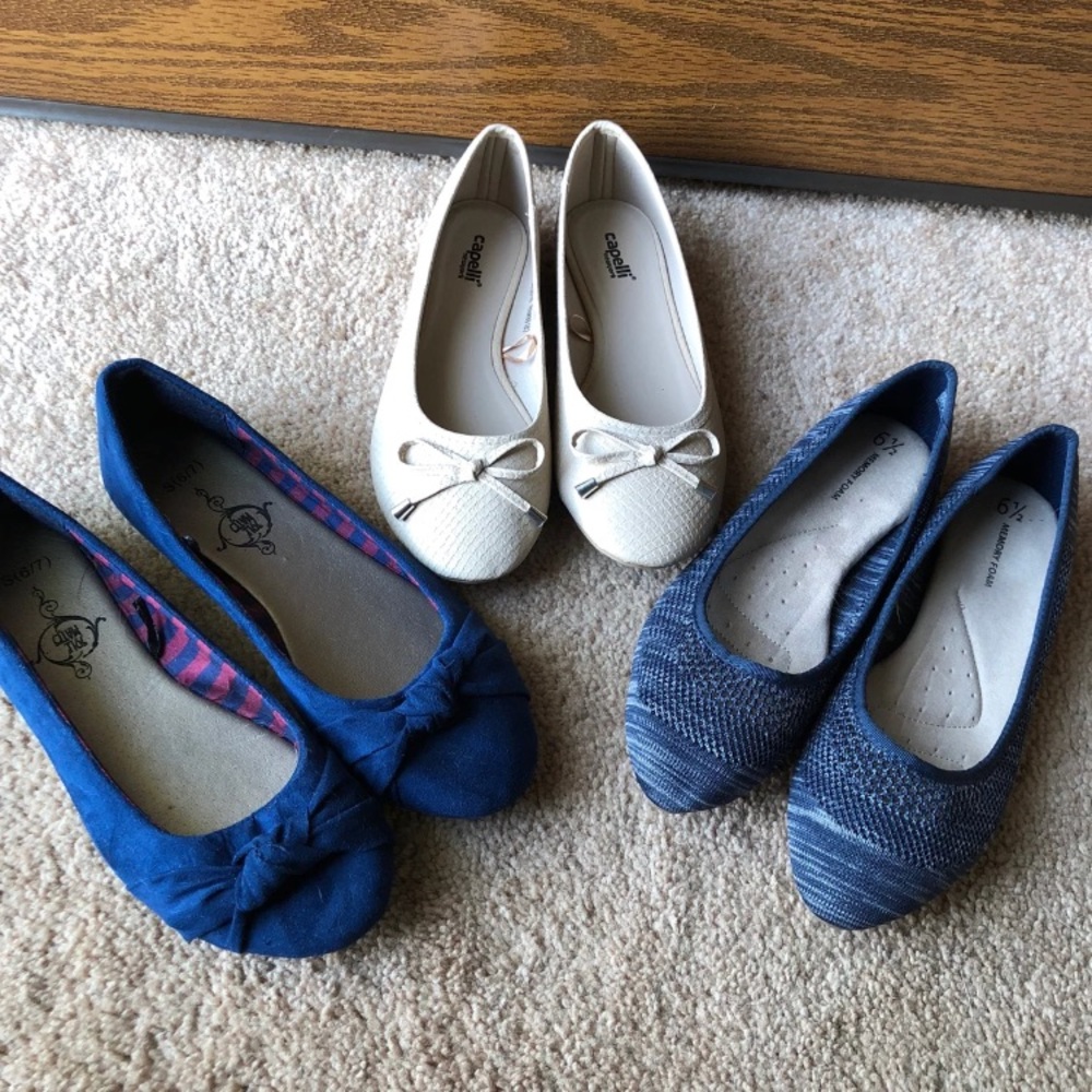 3 pair of flats